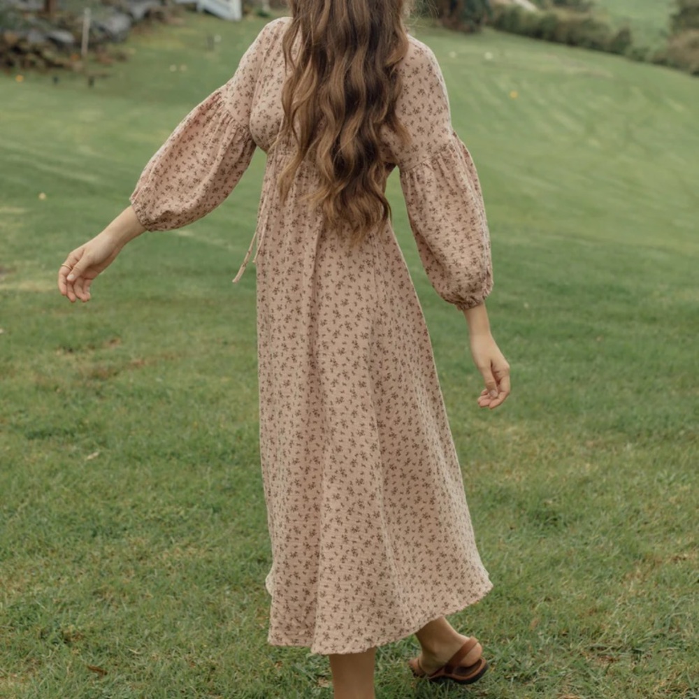 ISO Neuflora Port Augusta Dress size Medium